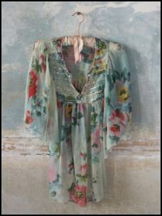 Floral trend 2008 at fashion-era.com - Pl�mo Isobel Kaftan top. Sheer silk tunic with crystal and sequin embroidered front panel, wide fluted sleeves. Floral print on vintage green colouring. �79.00 sizes 10 to 18.