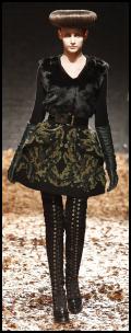 McQueen Catwalk Fashion AW12.