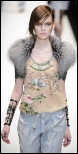 Leonard Embellished Chinese Motif Top.