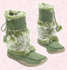 Benetton boots with fur.