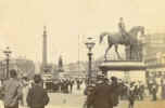 Picture of London street scene. Fashion history.