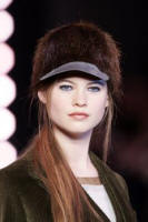 Nina Ricci�s helmet in brown muskrat