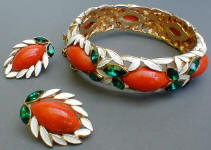 Fashion-era picture of Marvella enamel costume jewellery pieces from Glitterbug