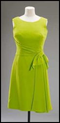 1972 - The Queen wore this bright-green lightweight silk-cr�pe day dress by Hartnell.