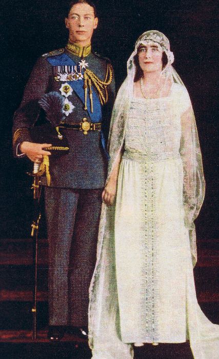 Picture of the Queen Mother in her wedding dress Picture of the Queen Mother in her wedding dress