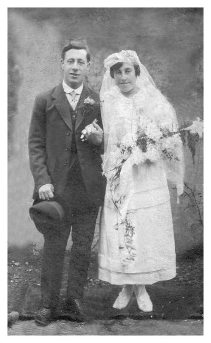 1921 Old Wedding Photo of the Bridal Couple