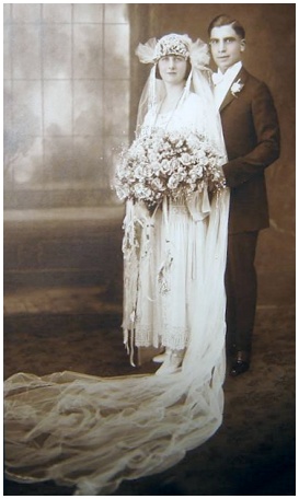 Lace Border Hem Wedding Dress Unknown Date C1922 Lace Border Hem Wedding Lace Border Hem Wedding Dress Unknown Date C1922 Lace Border Hem Wedding