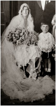 Fahsion-era wedding photo about 1928 to 1929.