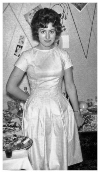 Anna Vera's best friend in June 1961 and on her 21st birthday