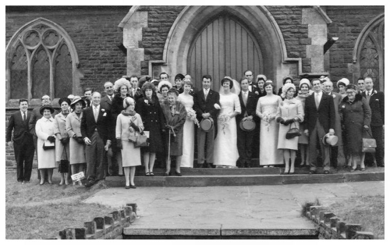 Mid 1960s Wedding Photo 1965 Large Wedding Group Click thumbnails