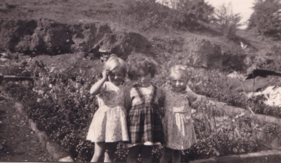 1923-55 Photo Mix Fashion History - Pictures of Real 1923-55 Photo Mix Fashion History - Pictures of Real